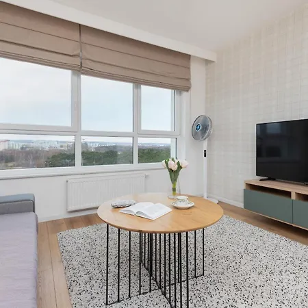 9th Floor And Grey In Brzezno With Two Bedrooms And Parking By Renters Apartamento