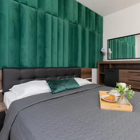 9th Floor And Grey In Brzezno With Two Bedrooms And Parking By Renters グダニスク