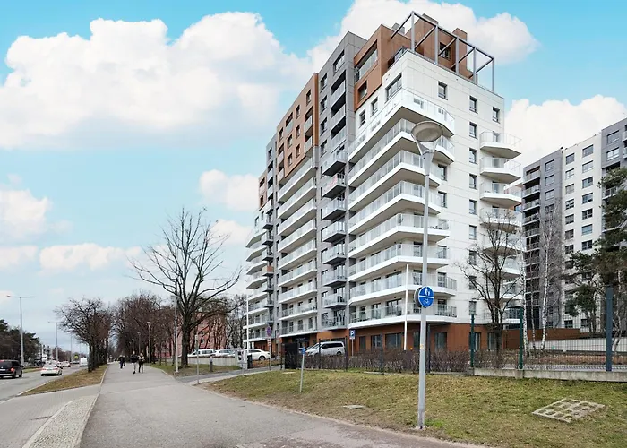 9th Floor And Grey In Brzezno With Two Bedrooms And Parking By Renters Lägenhet Gdańsk